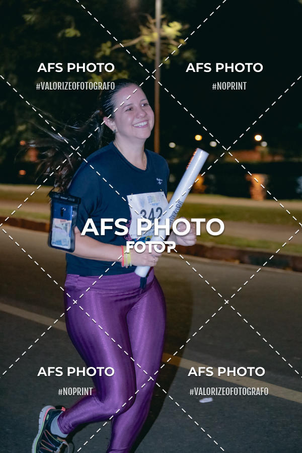 Buy your photos of the eventNeon Night Run 2019 - Belo Horizonte on Fotop
