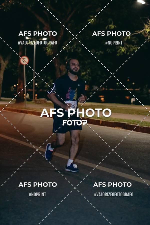 Buy your photos of the eventNeon Night Run 2019 - Belo Horizonte on Fotop