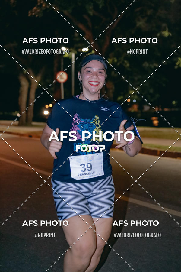 Buy your photos of the eventNeon Night Run 2019 - Belo Horizonte on Fotop