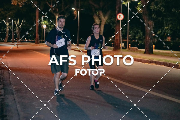 Buy your photos of the eventNeon Night Run 2019 - Belo Horizonte on Fotop