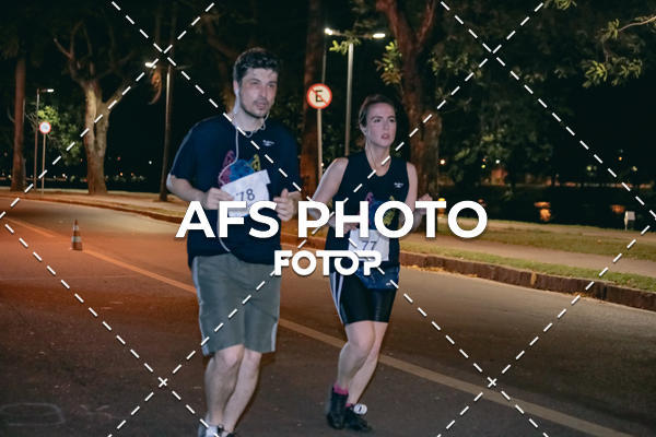 Buy your photos of the eventNeon Night Run 2019 - Belo Horizonte on Fotop