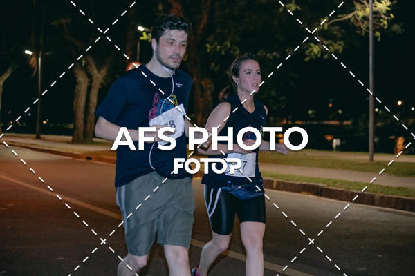 Buy your photos of the eventNeon Night Run 2019 - Belo Horizonte on Fotop