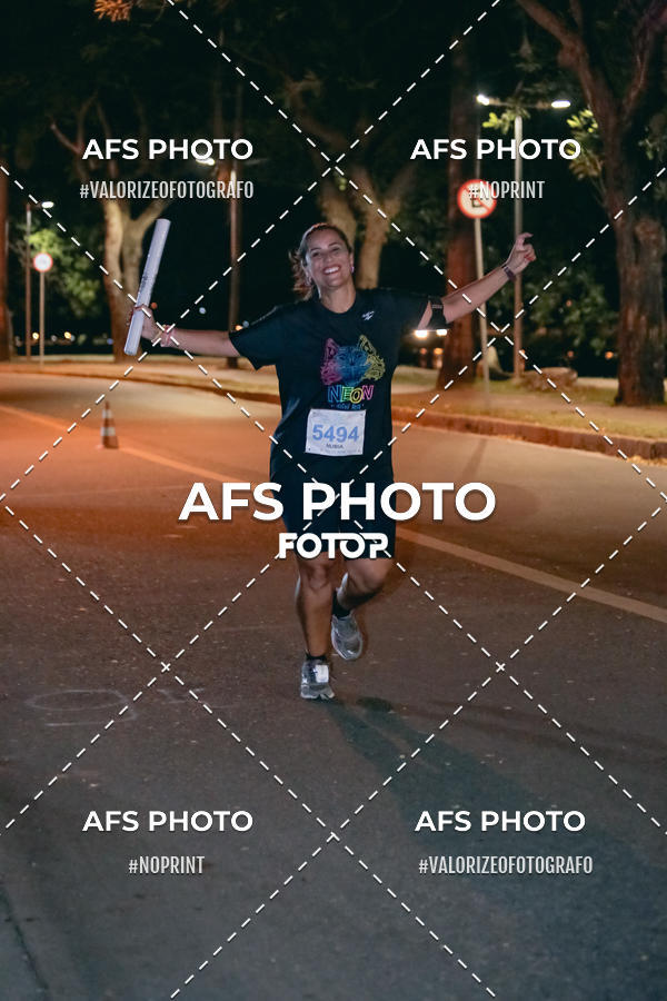 Buy your photos of the eventNeon Night Run 2019 - Belo Horizonte on Fotop