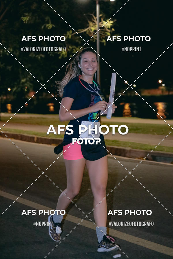 Buy your photos of the eventNeon Night Run 2019 - Belo Horizonte on Fotop