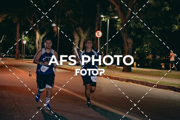 Buy your photos of the eventNeon Night Run 2019 - Belo Horizonte on Fotop