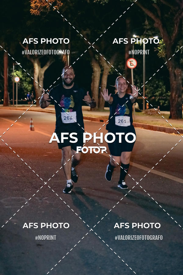 Buy your photos of the eventNeon Night Run 2019 - Belo Horizonte on Fotop