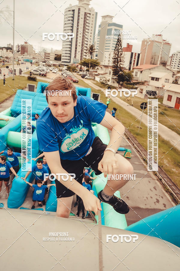 Buy your photos of the eventCorrida Insana 2019 - Florianpolis on Fotop
