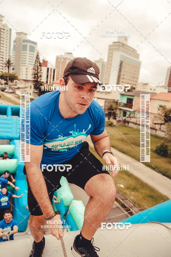 Buy your photos of the eventCorrida Insana 2019 - Florianpolis on Fotop