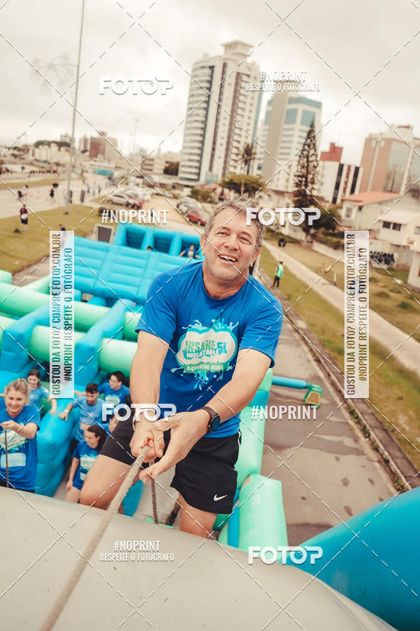 Buy your photos of the eventCorrida Insana 2019 - Florianpolis on Fotop