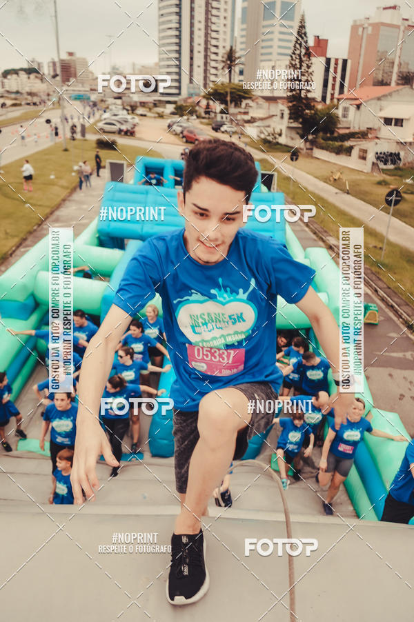 Buy your photos of the eventCorrida Insana 2019 - Florianpolis on Fotop