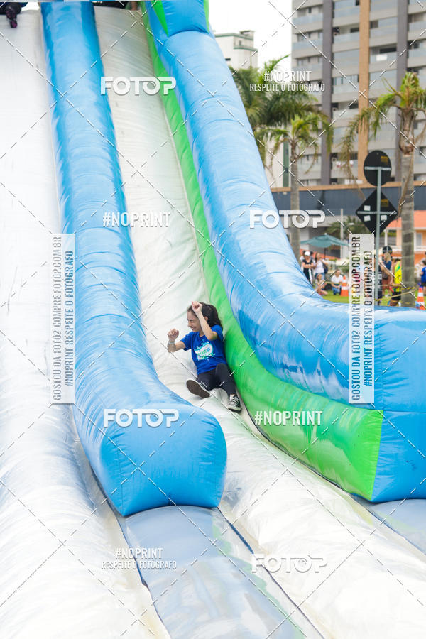 Buy your photos of the eventCorrida Insana 2019 - Florianpolis on Fotop