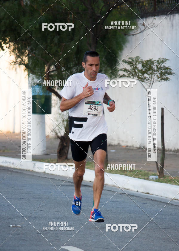 Buy your photos of the eventF.run franchising run on Fotop