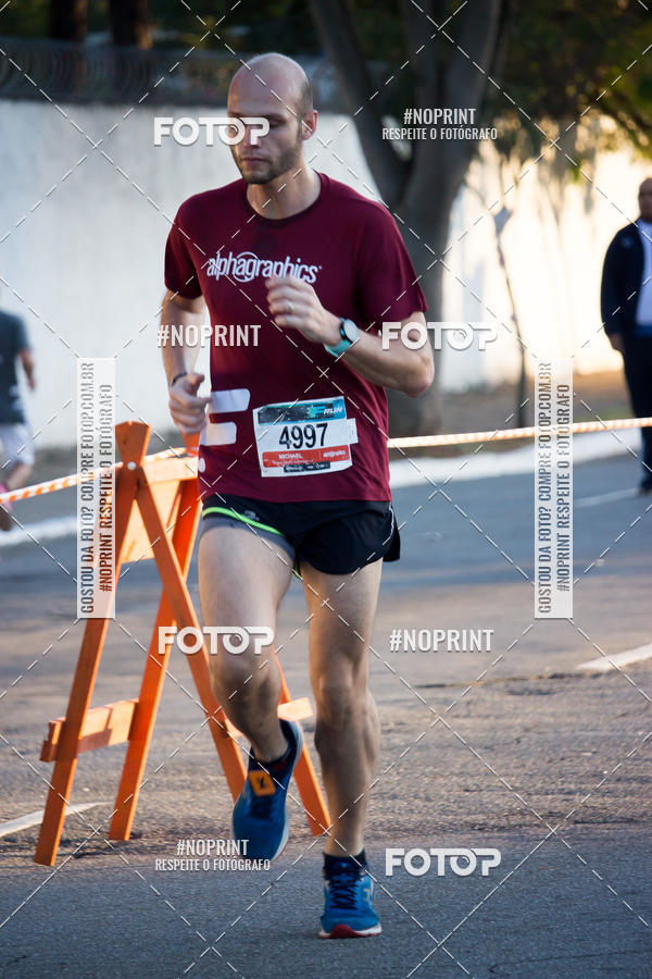 Buy your photos of the eventF.run franchising run on Fotop