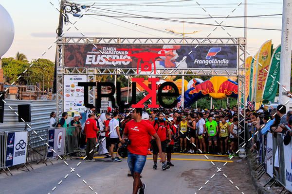 Buy your photos of the eventII Meia Maratona do Eus�bio on Fotop