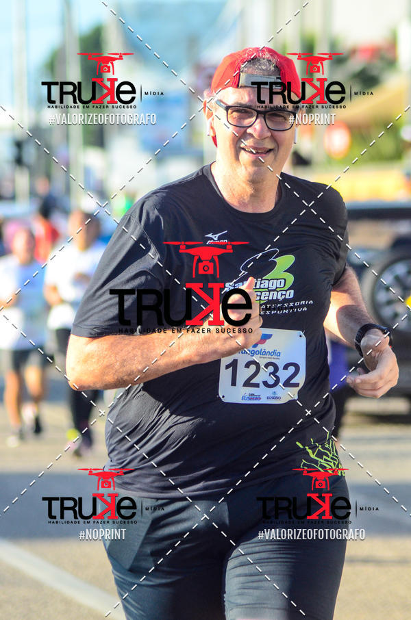 Buy your photos of the eventII Meia Maratona do Eus�bio on Fotop