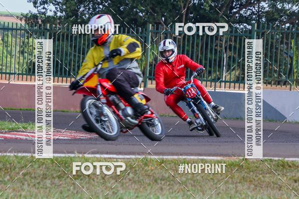 Buy your photos of the eventP na Tbua - Vintage Racing Brazil on Fotop