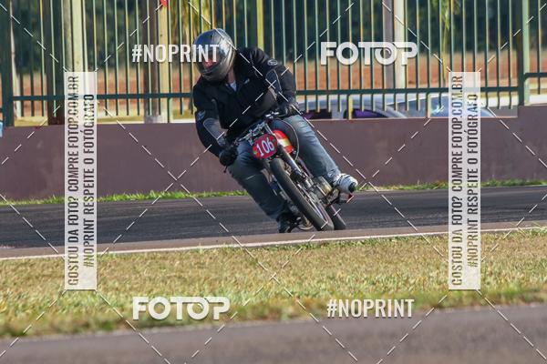 Buy your photos of the eventP na Tbua - Vintage Racing Brazil on Fotop