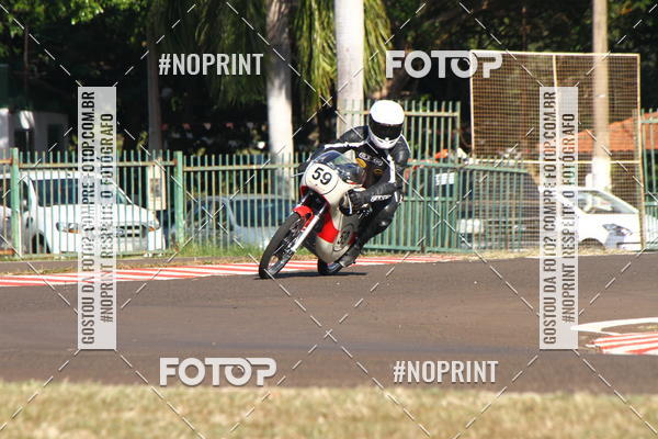 Buy your photos of the eventP na Tbua - Vintage Racing Brazil on Fotop