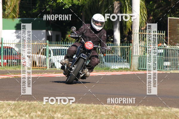 Buy your photos of the eventP na Tbua - Vintage Racing Brazil on Fotop