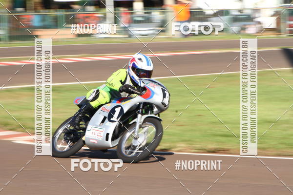 Buy your photos of the eventP na Tbua - Vintage Racing Brazil on Fotop