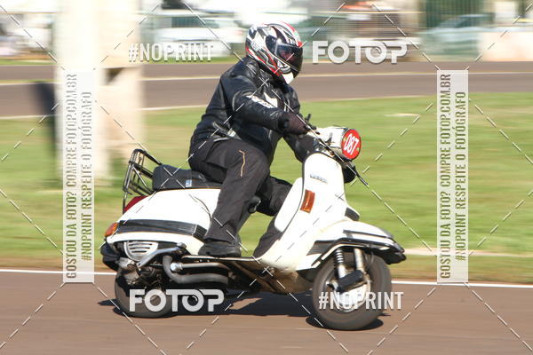 Buy your photos of the eventP na Tbua - Vintage Racing Brazil on Fotop