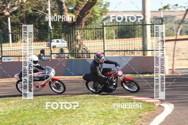 Buy your photos of the eventP na Tbua - Vintage Racing Brazil on Fotop
