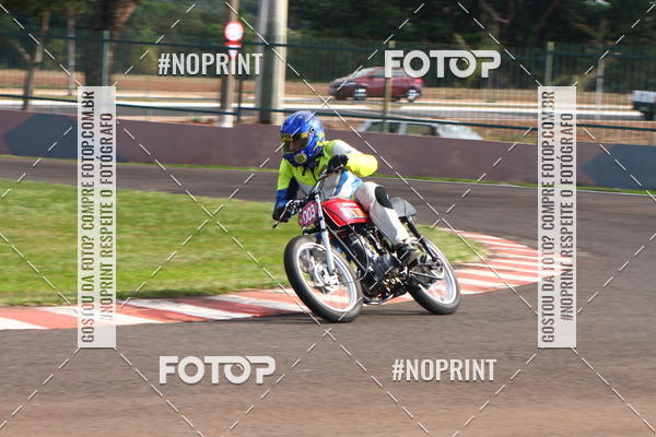 Achetez vos photos de l'vnementP na Tbua - Vintage Racing Brazil sur Fotop