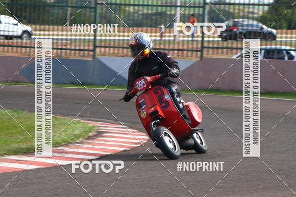 Achetez vos photos de l'vnementP na Tbua - Vintage Racing Brazil sur Fotop
