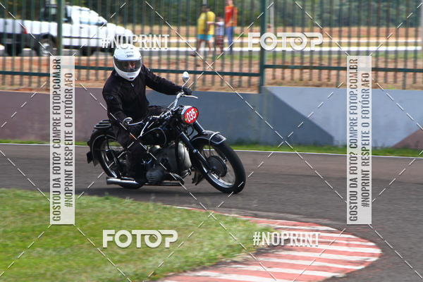 Achetez vos photos de l'vnementP na Tbua - Vintage Racing Brazil sur Fotop