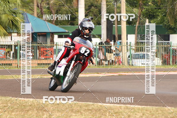 Compre as suas fotos do eventoP na Tbua - Vintage Racing Brazil no Fotop