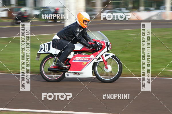 Buy your photos of the eventP na Tbua - Vintage Racing Brazil on Fotop