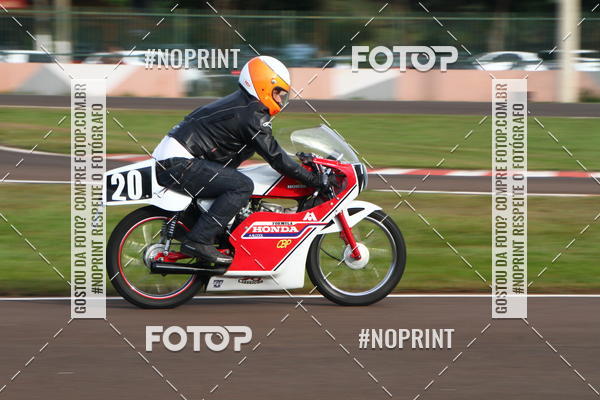 Buy your photos of the eventP na Tbua - Vintage Racing Brazil on Fotop