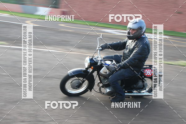 Compre as suas fotos do eventoP na Tbua - Vintage Racing Brazil no Fotop