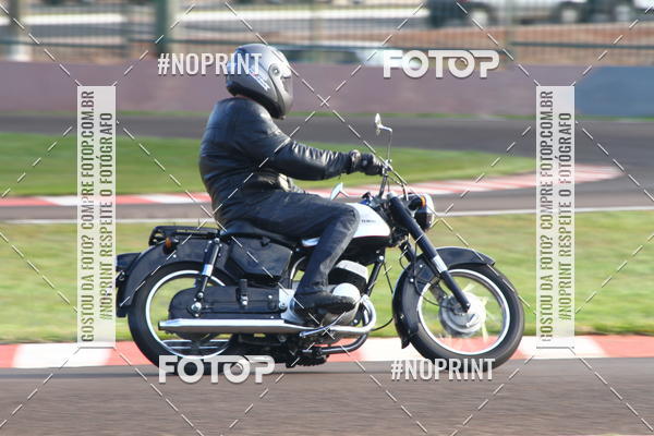 Compre as suas fotos do eventoP na Tbua - Vintage Racing Brazil no Fotop