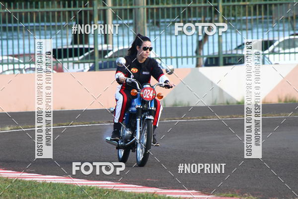 Compre as suas fotos do eventoP na Tbua - Vintage Racing Brazil no Fotop