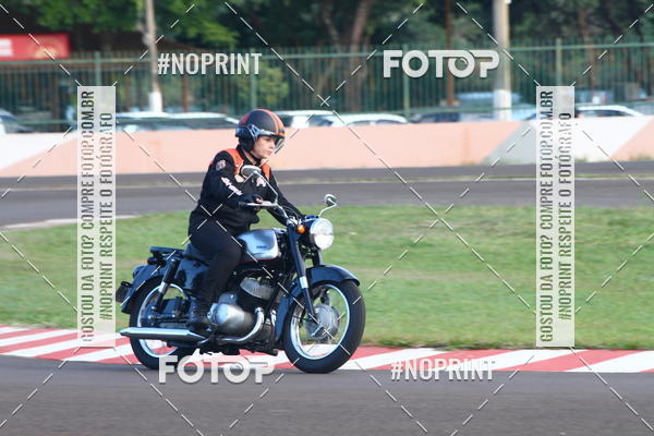 Buy your photos of the eventP na Tbua - Vintage Racing Brazil on Fotop