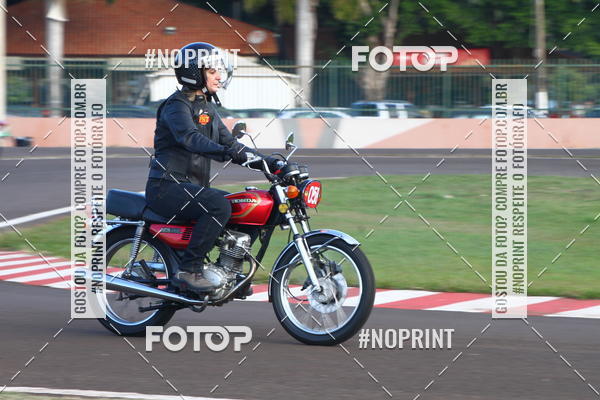 Buy your photos of the eventP na Tbua - Vintage Racing Brazil on Fotop