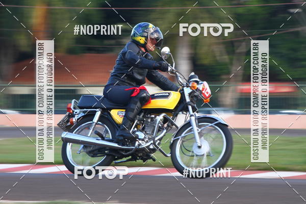 Compre as suas fotos do eventoP na Tbua - Vintage Racing Brazil no Fotop