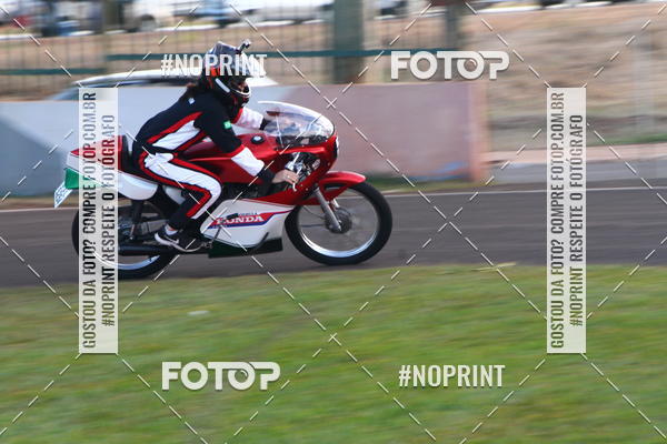 Buy your photos of the eventP na Tbua - Vintage Racing Brazil on Fotop