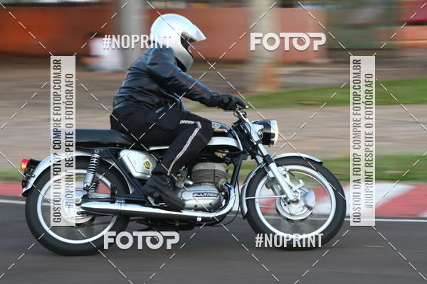 Compre as suas fotos do eventoP na Tbua - Vintage Racing Brazil no Fotop