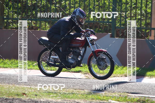 Buy your photos of the eventP na Tbua - Vintage Racing Brazil on Fotop