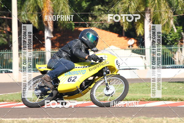 Buy your photos of the eventP na Tbua - Vintage Racing Brazil on Fotop