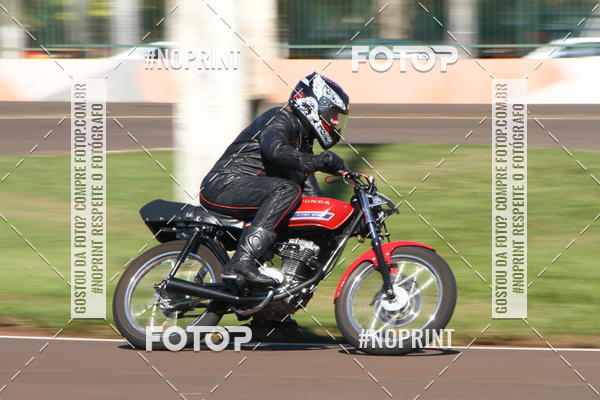 Buy your photos of the eventP na Tbua - Vintage Racing Brazil on Fotop
