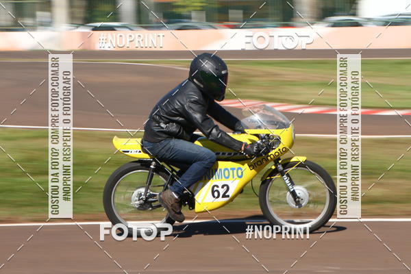 Buy your photos of the eventP na Tbua - Vintage Racing Brazil on Fotop