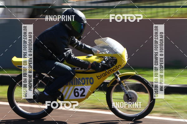 Buy your photos of the eventP na Tbua - Vintage Racing Brazil on Fotop