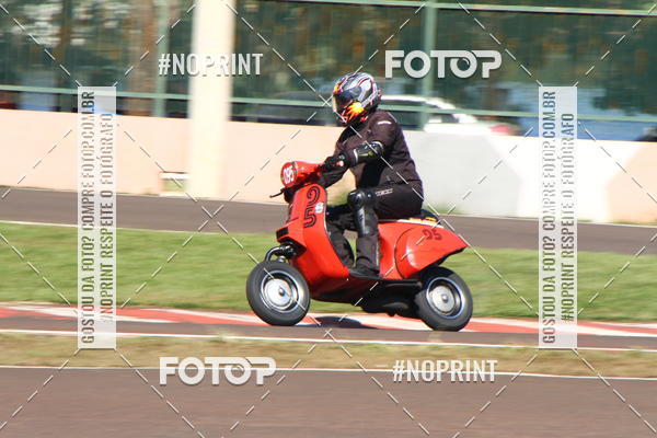 Buy your photos of the eventP na Tbua - Vintage Racing Brazil on Fotop