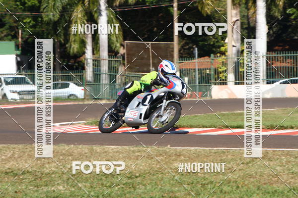 Buy your photos of the eventP na Tbua - Vintage Racing Brazil on Fotop