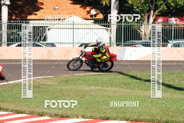 Buy your photos of the eventP na Tbua - Vintage Racing Brazil on Fotop