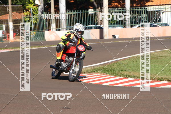 Buy your photos of the eventP na Tbua - Vintage Racing Brazil on Fotop