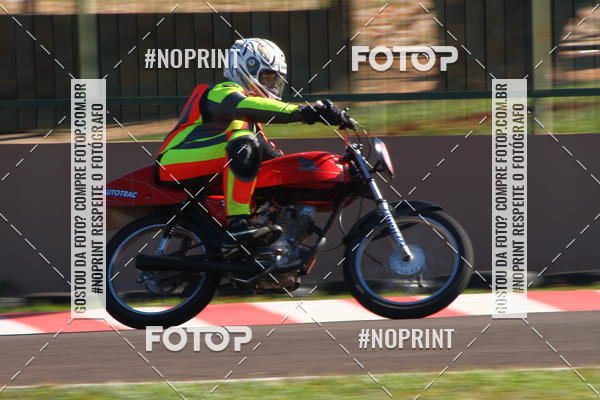 Buy your photos of the eventP na Tbua - Vintage Racing Brazil on Fotop